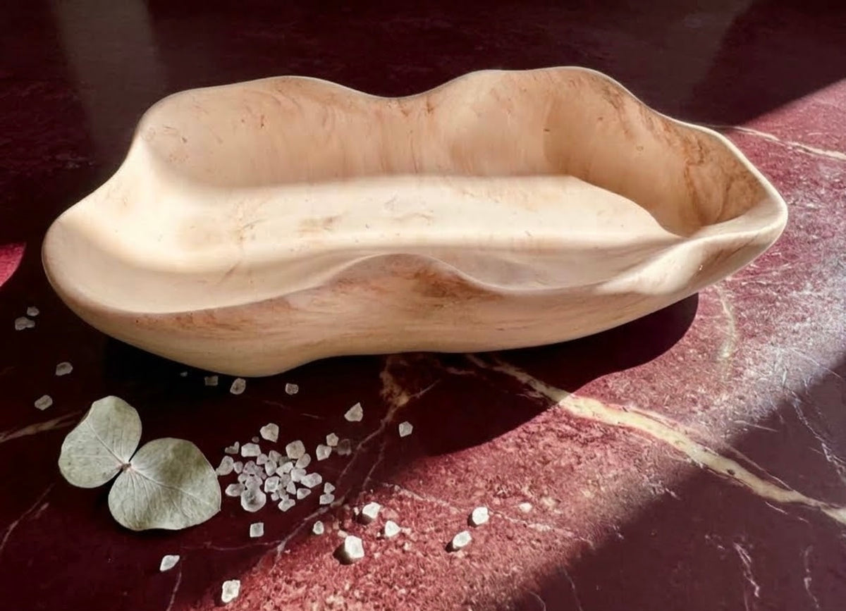 Plateau Décoratif en Jesmonite Forme Organique – Pièce Artisanale