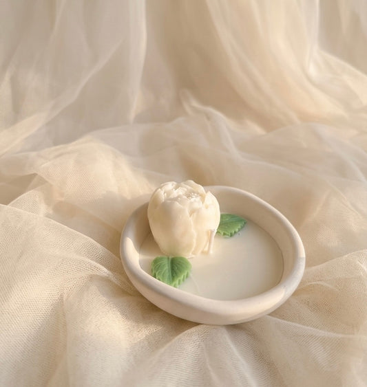 Bougie Fleur en Coupelle Jesmonite – Cadeau Invité pour Événements